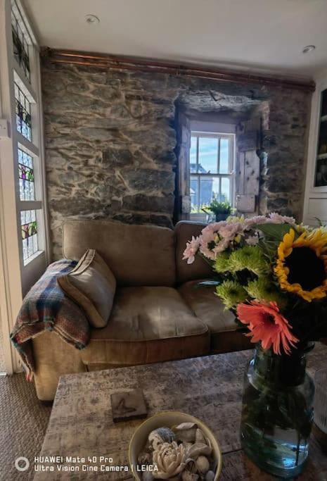 Brynglas Cottage With Hot Tub, Anglesey. Llanfachraeth Exterior foto